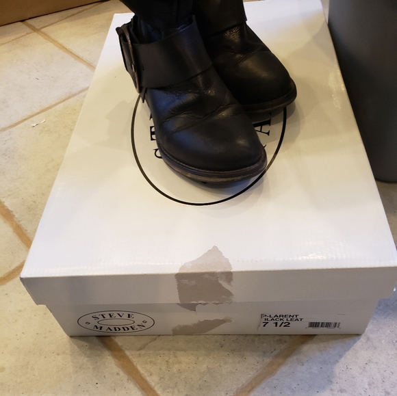 Steve Madden black leather boots - Picture 13 of 13